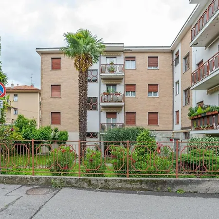 דירה Lovely & Quiet - With Balcony & Parking *